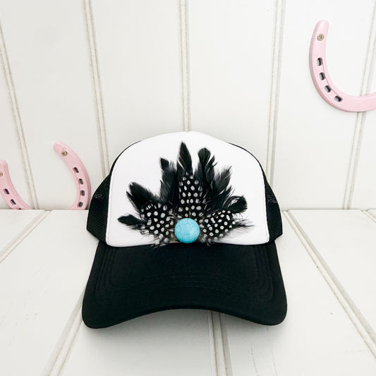 FEATHER HAT (outlaw)